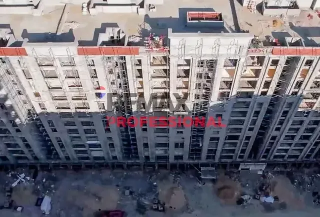 Hotel Finishing Open Plaza View — 1