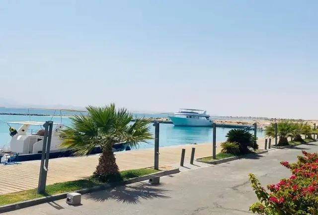 Modern 3Bdr Townhouse for Rent in Baywest, somabay — 1