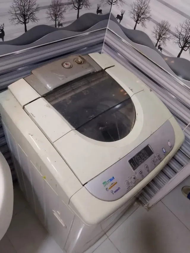 Yuinon Tec Washing Machine — 1