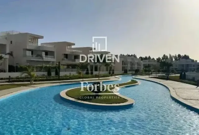 Twin House for Sale by Installments in Lake West 3 — 1