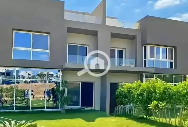 Ready to move Twin Villa in Etapa, Sheikh Zayed — 1