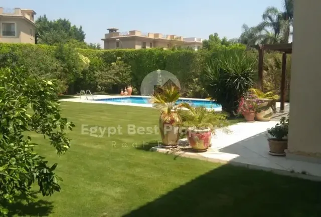 Spacious Standalone villa with pool for rent — 1