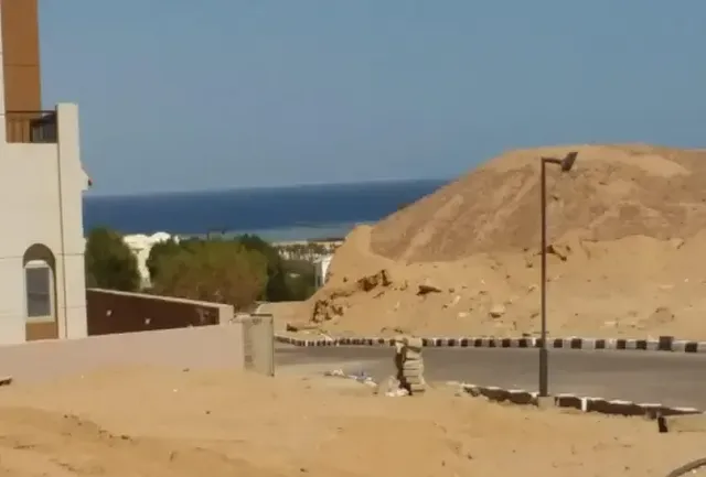 An Amazing Land in Sharm overlooks the Red Sea — 1