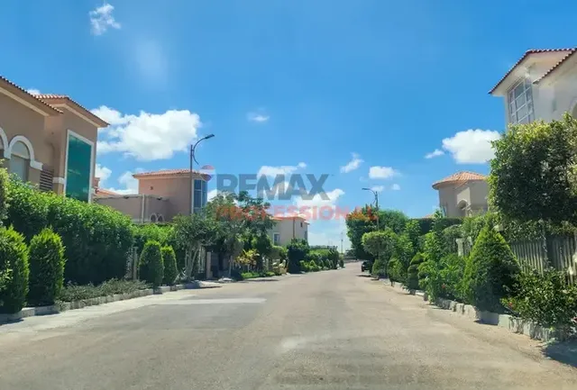 Prime location with open views in Alex West — 1