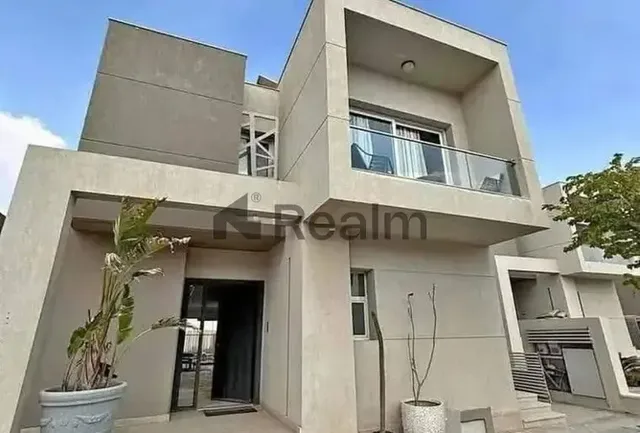 luxurious standalone villa with prime location — 1